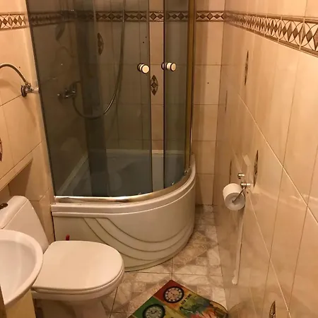Apartment Kotliarska28 *